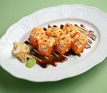 Запеченный ролл с крабом