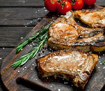 Корейка свиная на кости