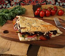 Берлин-донер с говядиной в турецкой пите