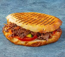 Шаурма в лепешке с говядиной