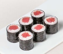 Ролл с тунцом