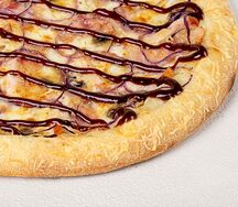 Чикен барбекю на пышном тесте