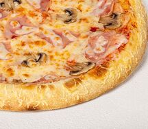 Прошутто фунги на пышном тесте