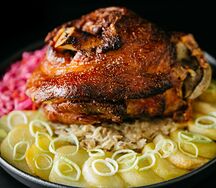 Рулька по-чешски