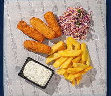 Фиш & Чипс из мурманской трески с коул слоу, картофелем фри и соусом тартар