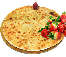 Осетинский пирог с клубникой