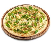 Пицца с сыром и зеленью