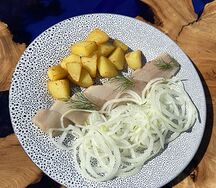 Селедочка с картофелем