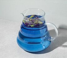 Чай синий чашка