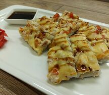 Суши-пицца с курицей