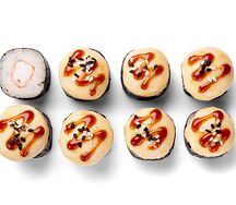 Запечённый мини ролл с креветкой