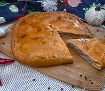 Пирог с мясным фаршем и капустой