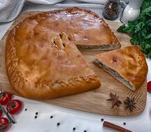 Пирог с картофелем и свининой
