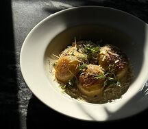 Картофель бейби с соусом черный перец