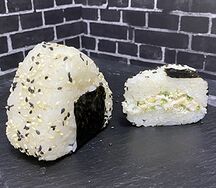 Онигири с курицей
