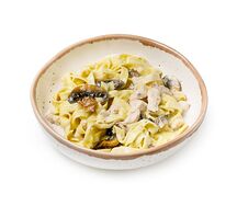 Паста с курицей и грибами