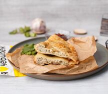 Чебурек с куриным фаршем и зеленью