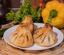 Жареные хинкали с бараниной