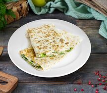 Лаваш с сыром и зеленью