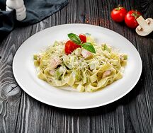 Паста Феттуччине с куриным филе
