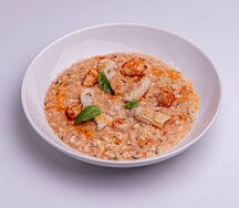 Ризотто с креветками и кальмаром