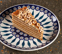 Медовик с фундуком