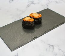 Острые суши с с лососем 