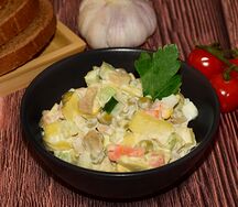 Салат Столичный с курицей