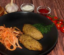 Люля-кебаб с фирменным соусом