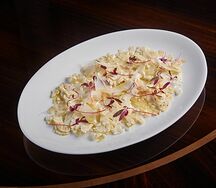 Карпаччо из цветной капусты с пармезаном