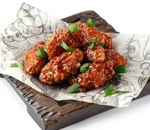 Куриные крылья Джеронимо и Кастер