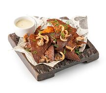 Гренки с грибными чипсами