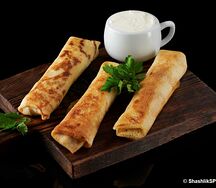 Армянские домашние блинчики с курой и сметана