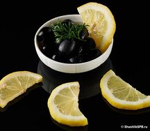 Маслины с лимончиком