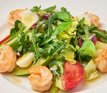 Салат с креветками