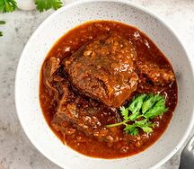 Томленые телячьи щечки 