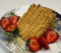 Медовик с вареной сгущенкой