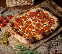 Пицца Неаполитана с говядиной