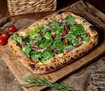 Пицца Неаполитана с цыпленком