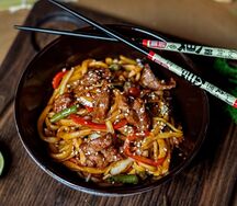 Удон с телятиной чили