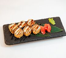 Горячий ролл с угрём