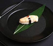 Суши с тигровой креветкой креветкой