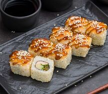 Ролл запеченный Острая курочка