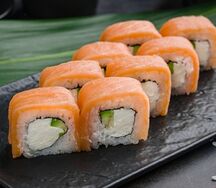 Ролл Филадельфия с авокадо