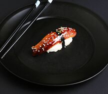 Суши с угрем