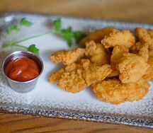 Куриные стрипсы с кетчупом