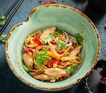 Лапша Удон с курицей