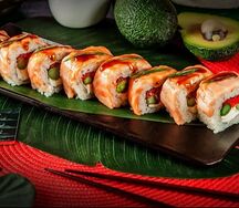 Опаленный лосось со спаржей и апельсином Самурай