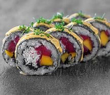 Ролл Гавана с тунцом и снежным крабом