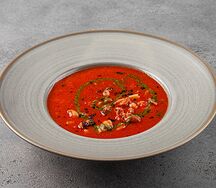 Томатный суп с креветками